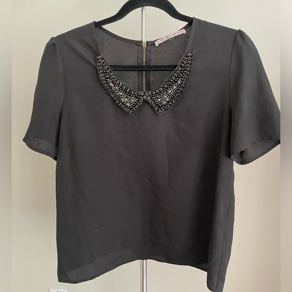 Jewelled neckline feminine blouse - Picture 1 of 3